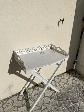 tablette avec pied à repeindre