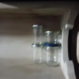 Pots vides en verre