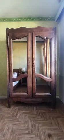Armoire Bois Massif avec Miroirs