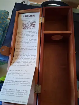 belle boite pour bouteille de vin