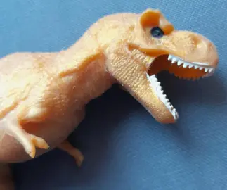 jouet : dinosaure