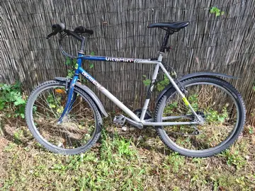 Vélo (roue arrière voilée)