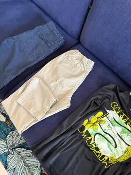 Vêtements garçons (peut aller à une fille aussi!) essentiellement 11 à 14 ans