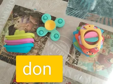 jouet de bain bébé.