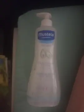 eau nettoyante neuve