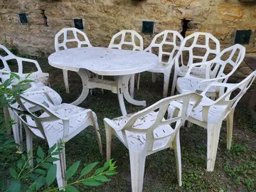 chaises de jardin et table
