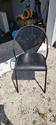 ensemble de 5 chaises emboitables