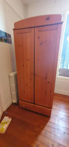 Armoire en bois
