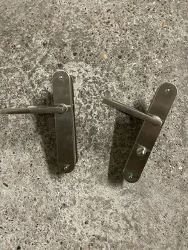 lot de 2 poignées de porte sur plaque