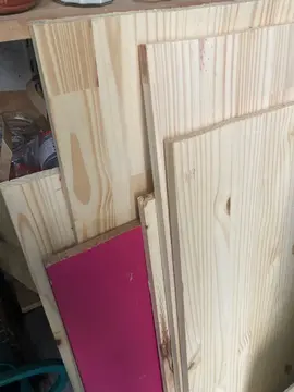planches de pin neuves