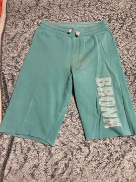 Short de sport Bronx. 12-13 ans