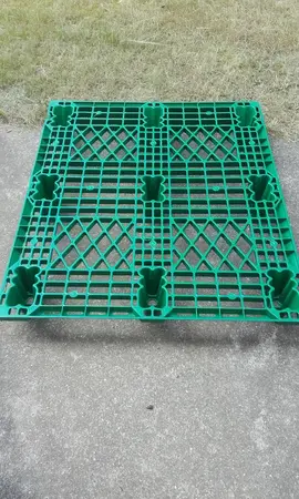 Palette plastique 1mx1,2m