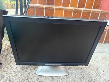 écran de bureau Packard Bell