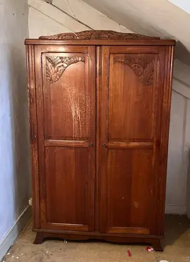 Armoire en bois décorée années 30 H190x L119x P54cm démontable