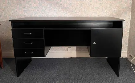 Bureau noir L142xP60xH79cm