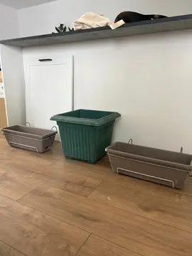 2 jardinières + un pot