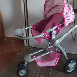 AFFAIRES DE POUPEE