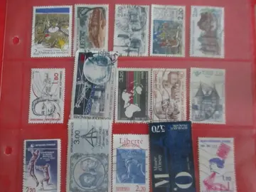 15 timbres oblitérés France 1986