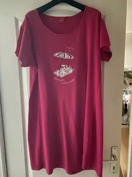 T.shirt de nuit taille 46/48