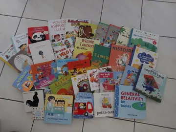 Lot livres pour enfants 1 à 5 ans environ