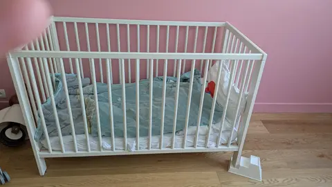Lit bébé ikea