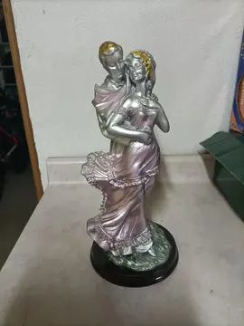 mini statue
