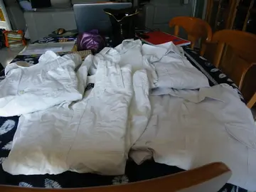 chemises homme blanches