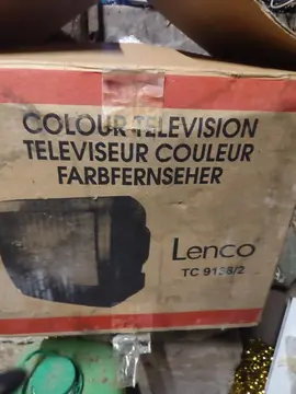 Téléviseur couleur LENCO 12V