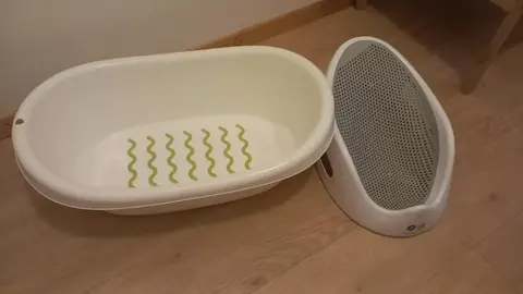 Baignoire + fauteuil de bain bébé