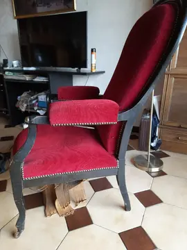 Fauteuil Voltaire à restaurer