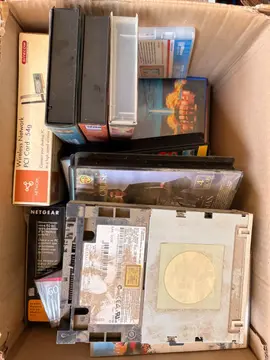 gros lot de VHS et autre