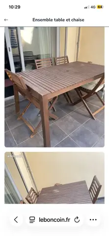 table en bois et les chaise