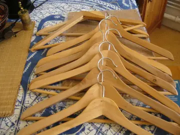Cintres en bois