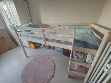 lit mezzanine