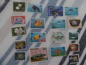 Timbres POISSONS LOT 1