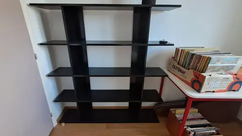étagère mélanine noire