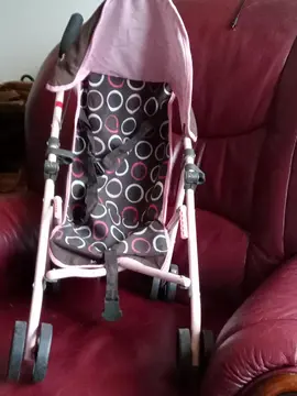poussette poupée