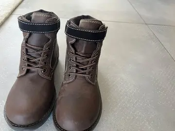 chaussures Lewis enfants neuves