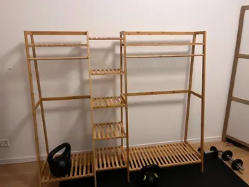 penderie en bois - bon état