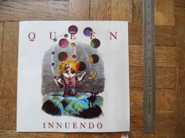 Livret QUEEN album INNUENDO