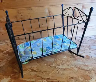 Berceau pour poupée