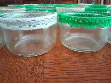 Lot de 26 pots