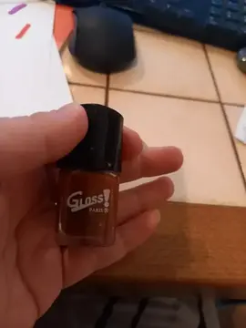 vernis a ongle bon état
