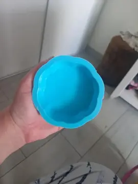 petite moule silicone forme de fleure pour pâtisseries ou création savon ou bien résine époxy