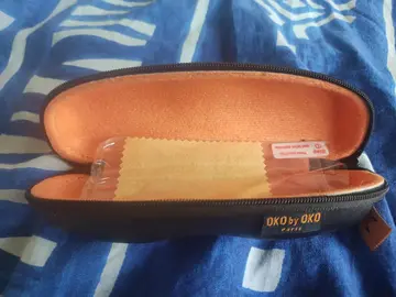 étui à lunettes