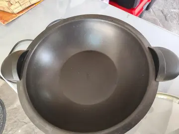 wok 1200 watts