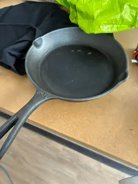 poele en fonte