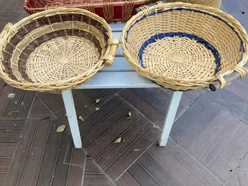corbeilles et sac en osier