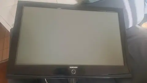 televiseur samsung 107cm