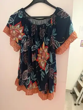 t -shirt manche court pour femme bon état laver pas de taille marque belle femme